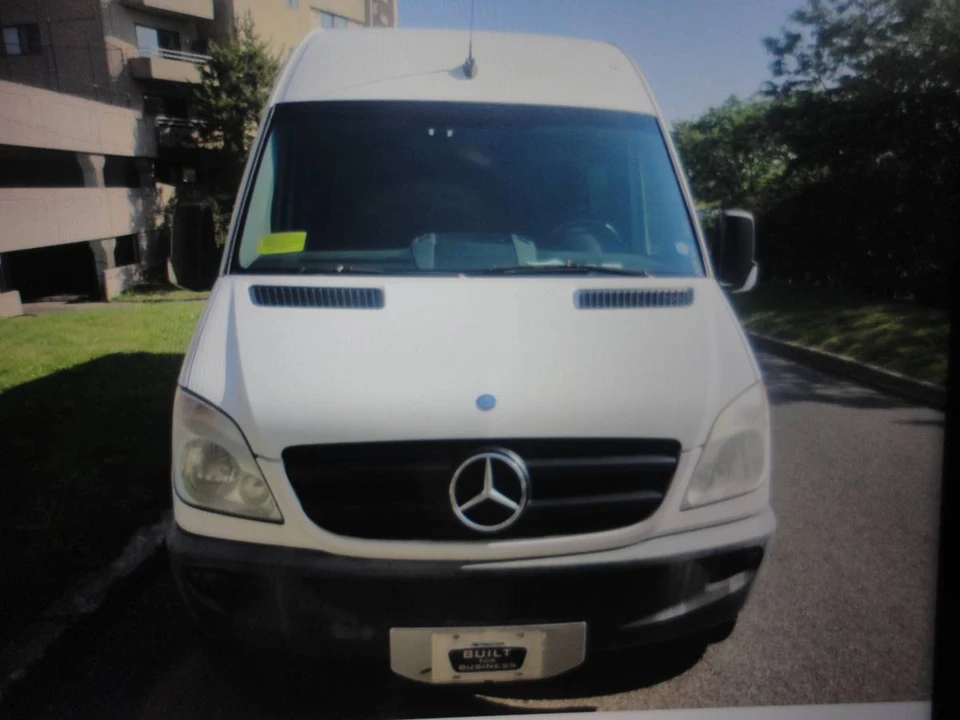 2012 Mercedes-Benz NCV3 Sprinter - Image 2 of 10