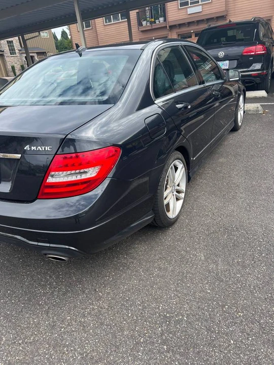 2012 Mercedes-Benz W204 C-Class - Image 7 of 8