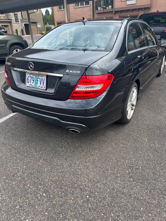 2012 Mercedes-Benz W204 C-Class - Image 4 of 8