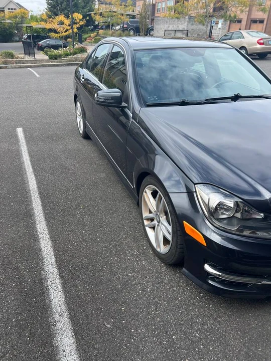 2012 Mercedes-Benz W204 C-Class - Image 2 of 8