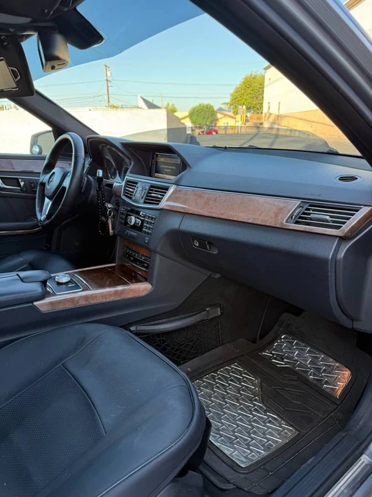 2012 Mercedes-Benz W212 E-Class - Image 9 of 24