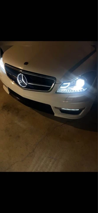 2012 Mercedes-Benz W204 C-Class - Image 2 of 7