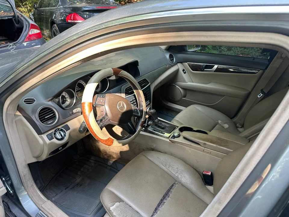 2012 Mercedes-Benz W204 C-Class - Image 6 of 8