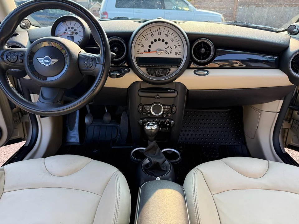 2012 Mini Clubman 1st Gen - Image 9 of 18