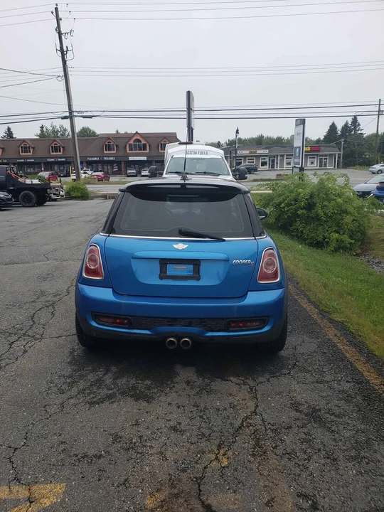 2012 Mini Mini 2nd Gen - Image 3 of 4