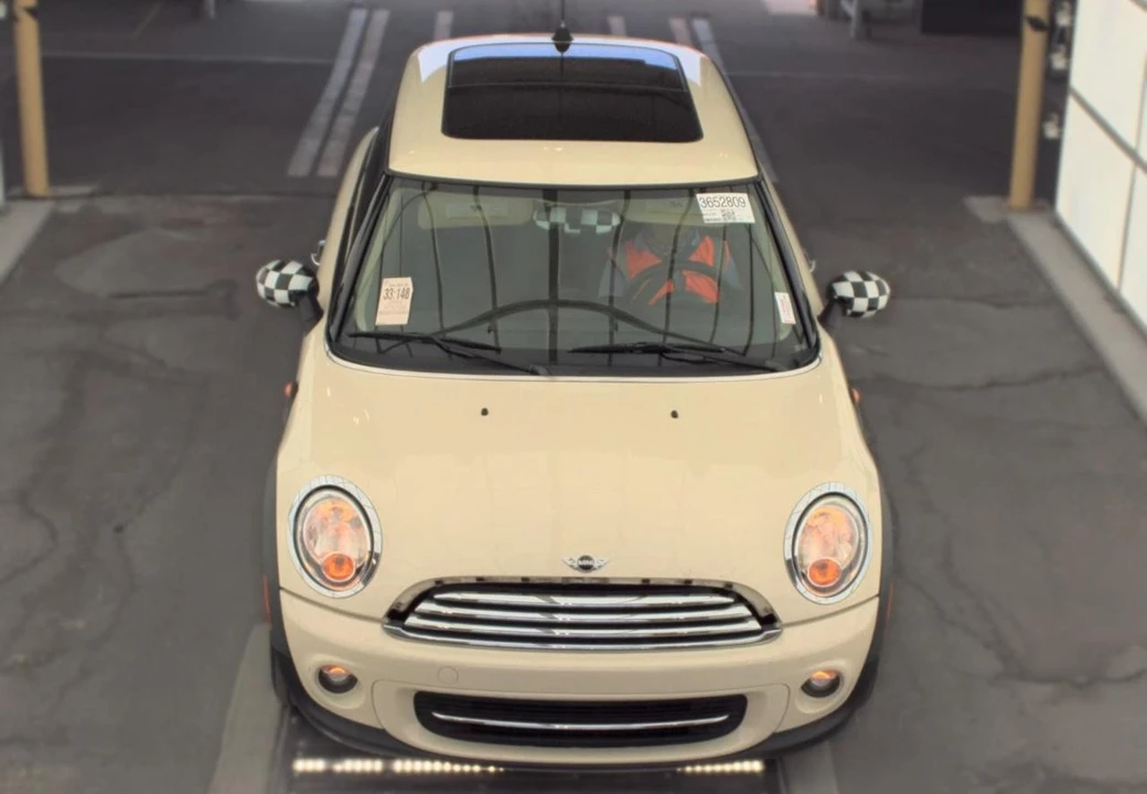 2012 Mini Mini 2nd Gen - Image 2 of 15