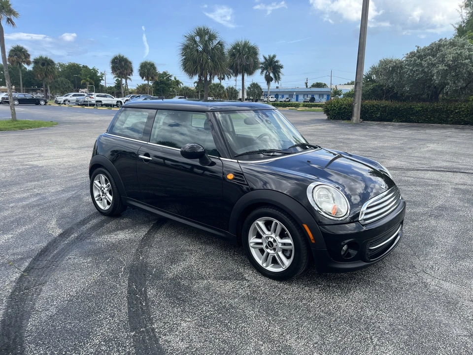 2012 Mini Mini 2nd Gen - Image 8 of 31