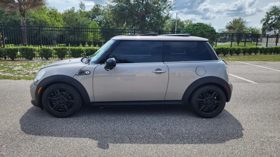 2012 Mini Mini 2nd Gen - Image 2 of 22
