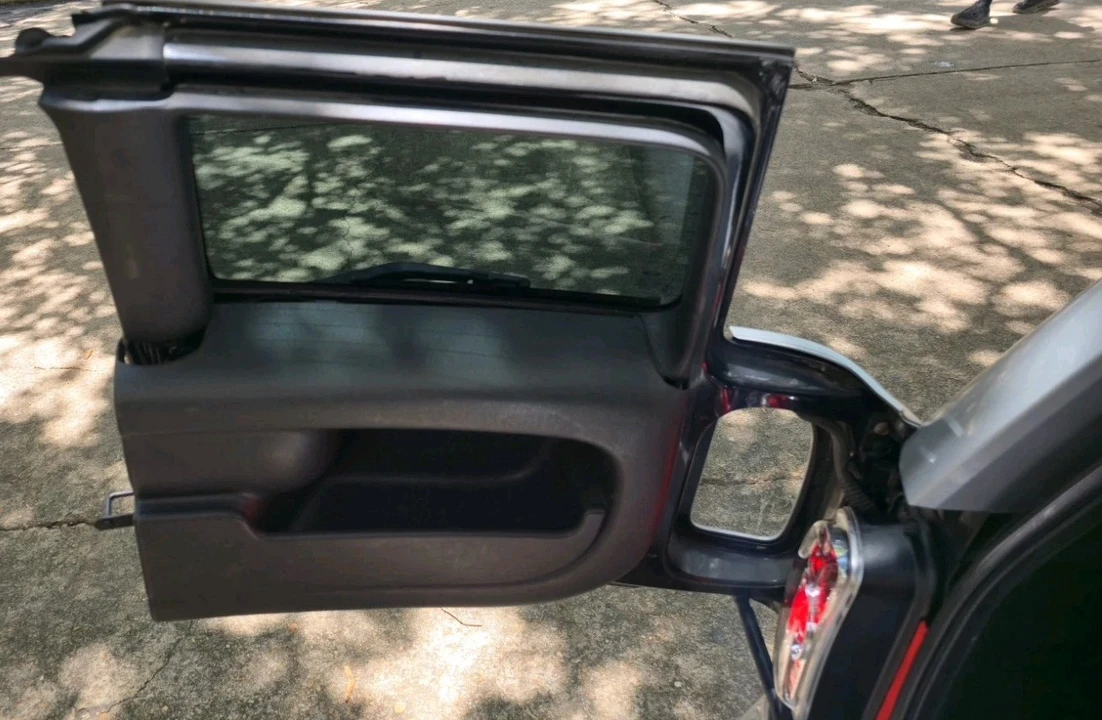 2012 Mini Clubman 1st Gen - Image 9 of 19