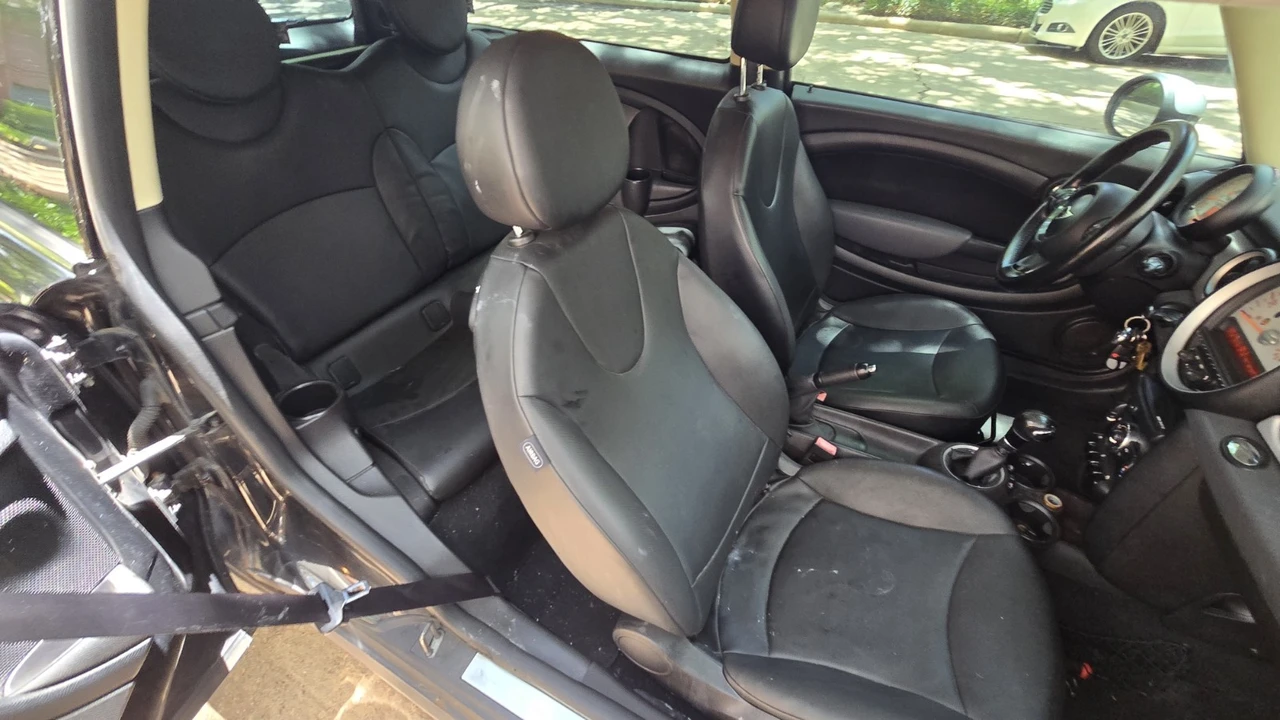 2012 Mini Clubman 1st Gen - Image 12 of 19