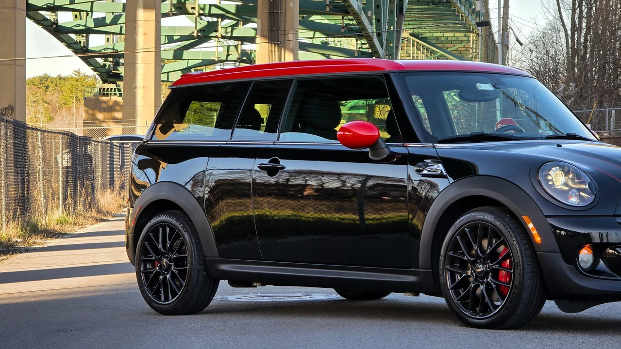 2012 Mini Clubman 1st Gen - Image 25 of 31