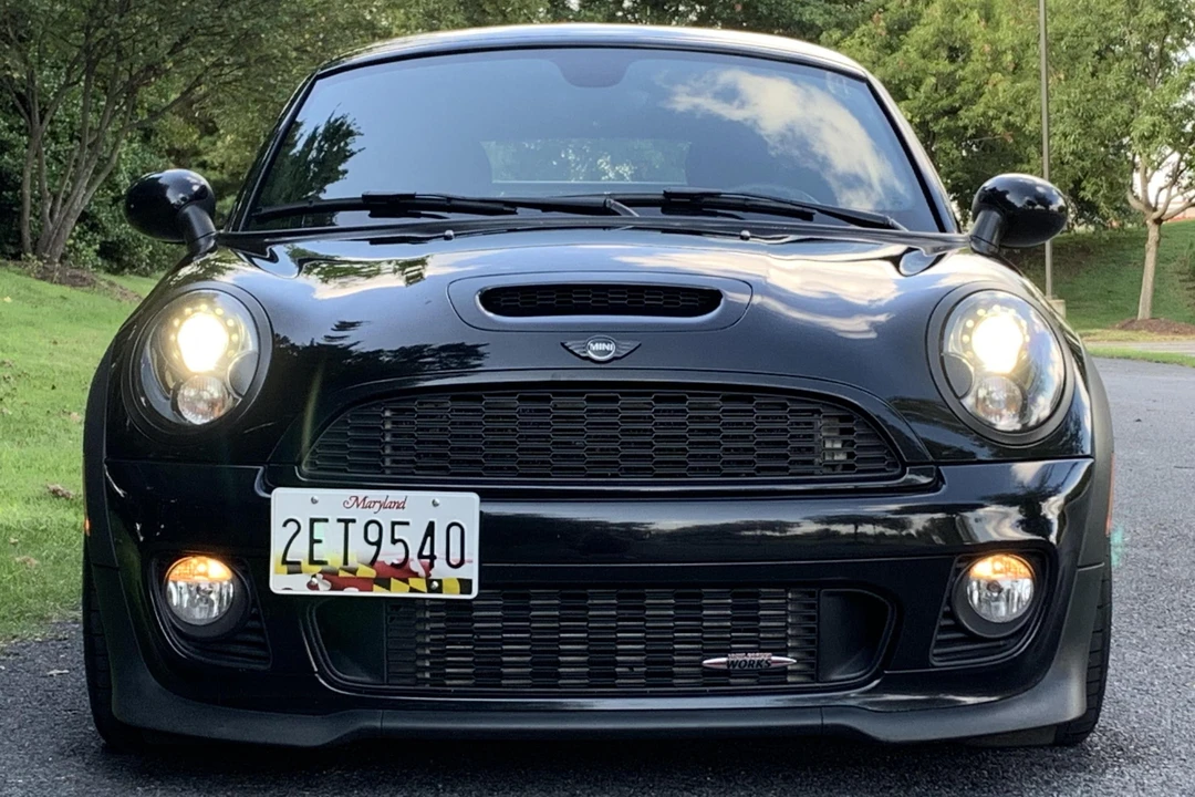 2012 Mini Coupe & Roadster - Image 2 of 31
