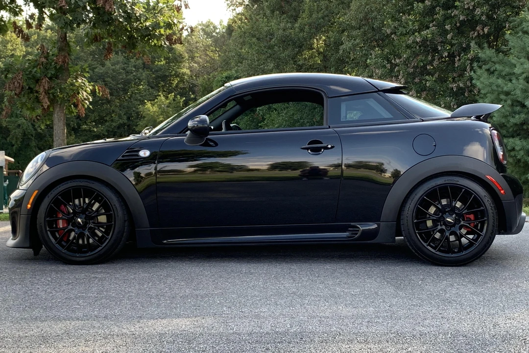 2012 Mini Coupe & Roadster - Image 3 of 31