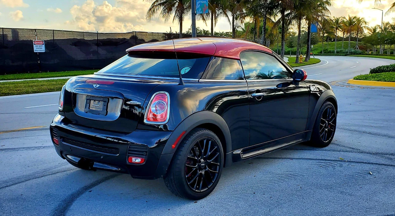 2012 Mini Coupe & Roadster - Image 11 of 31