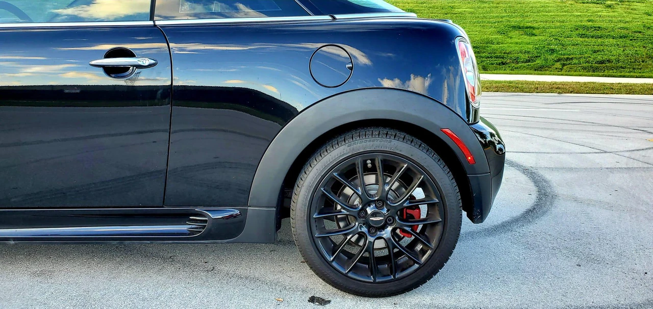2012 Mini Coupe & Roadster - Image 24 of 31