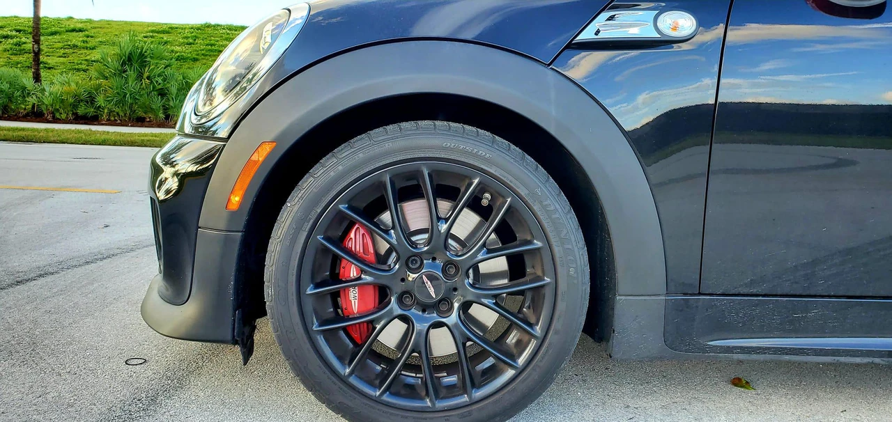 2012 Mini Coupe & Roadster - Image 22 of 31