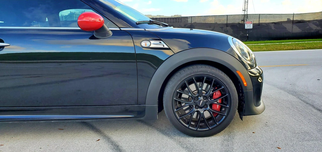 2012 Mini Coupe & Roadster - Image 15 of 31
