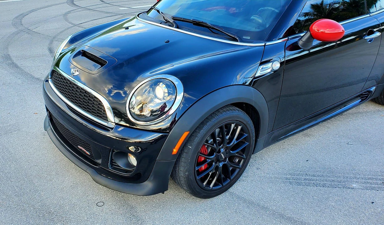 2012 Mini Coupe & Roadster - Image 25 of 31