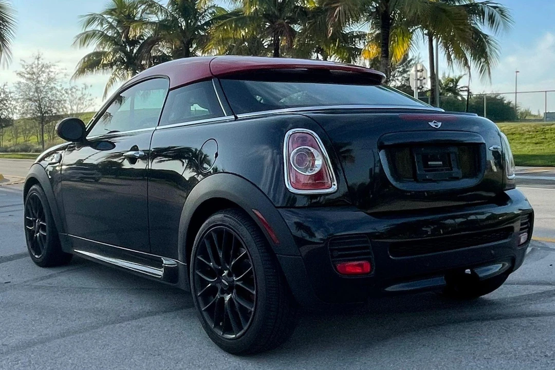 2012 Mini Coupe & Roadster - Image 10 of 31