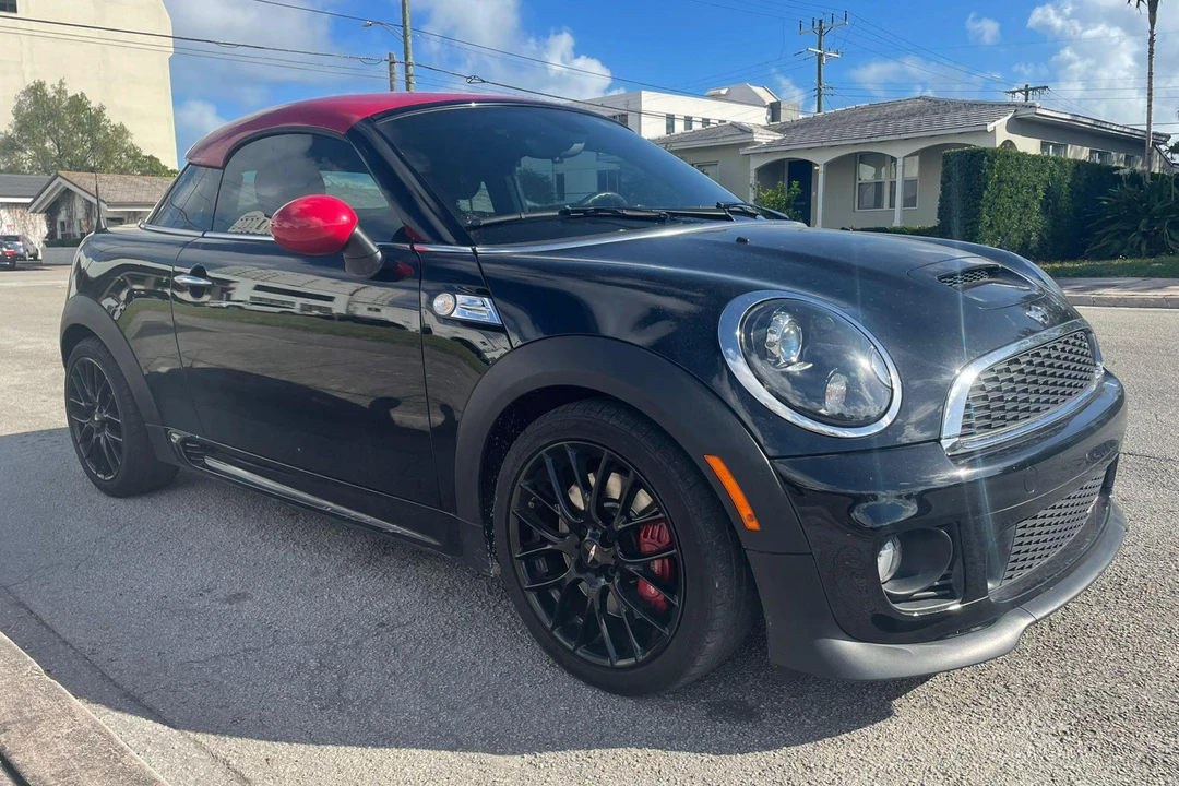2012 Mini Coupe & Roadster - Image 16 of 31