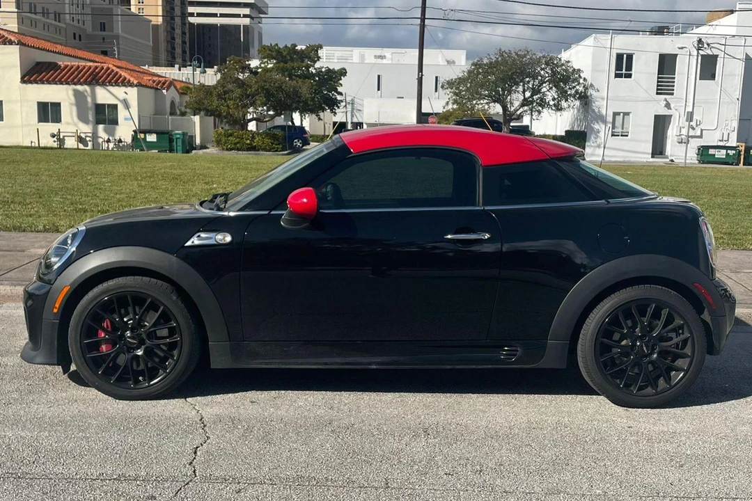 2012 Mini Coupe & Roadster - Image 3 of 31