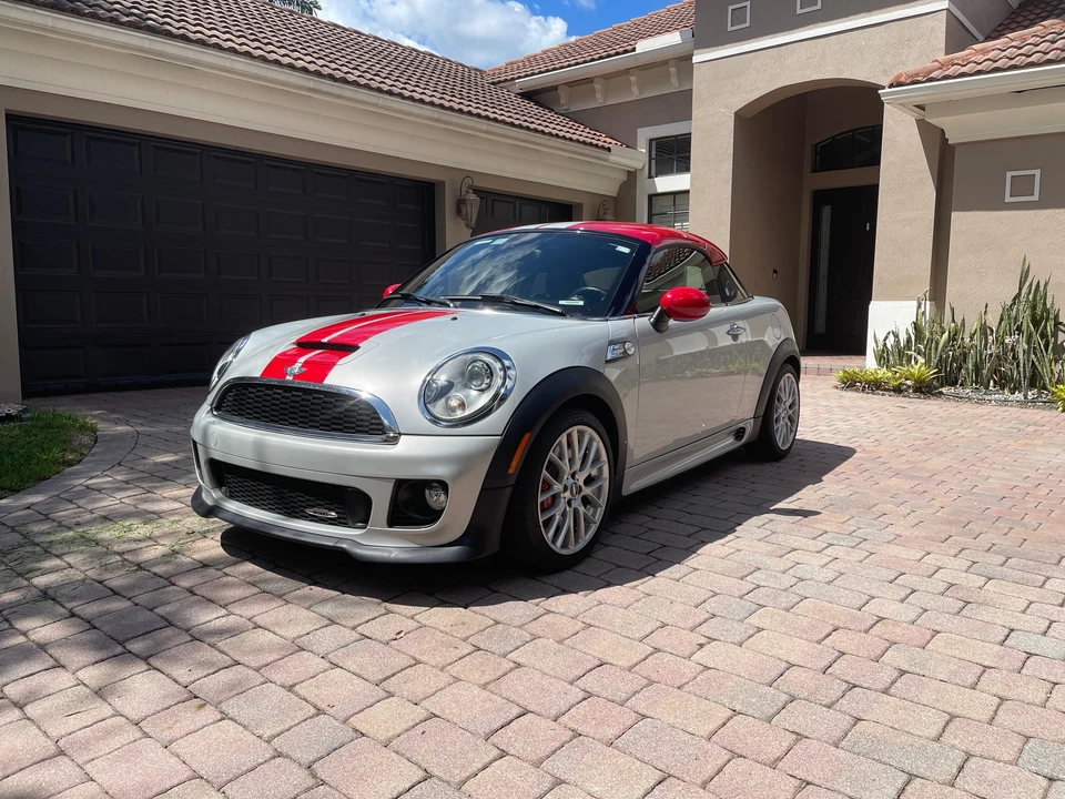 2012 Mini Coupe & Roadster - Image 8 of 31