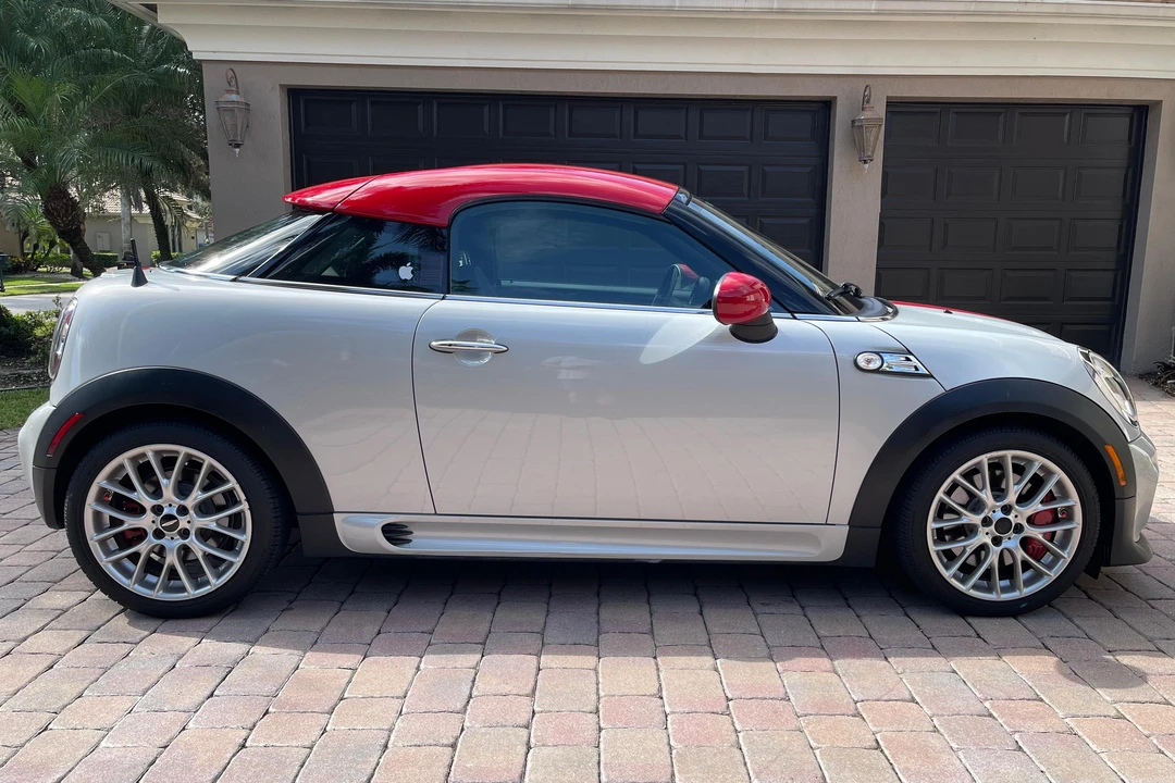 2012 Mini Coupe & Roadster - Image 3 of 31