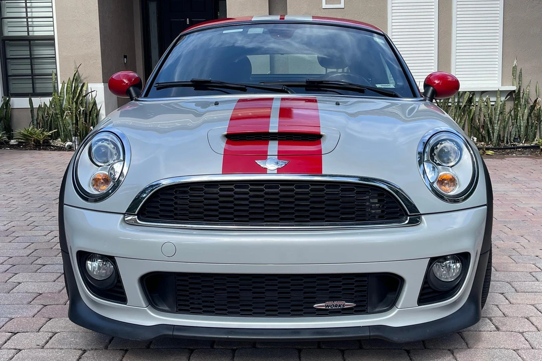 2012 Mini Coupe & Roadster - Image 2 of 31