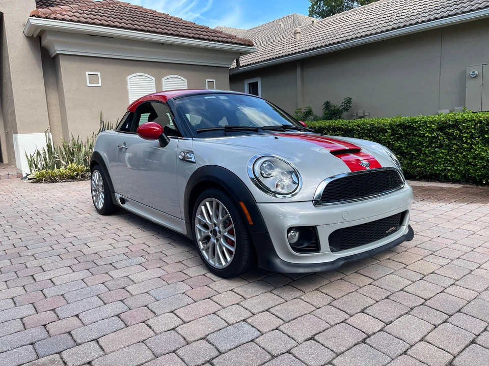2012 Mini Coupe & Roadster - Image 19 of 31
