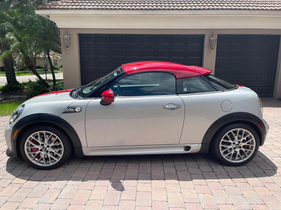 2012 Mini Coupe & Roadster - Image 10 of 31