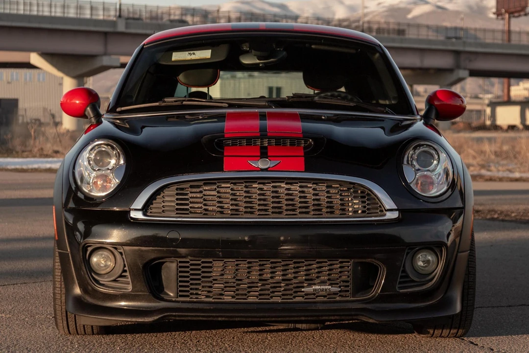 2012 Mini Coupe & Roadster - Image 2 of 31