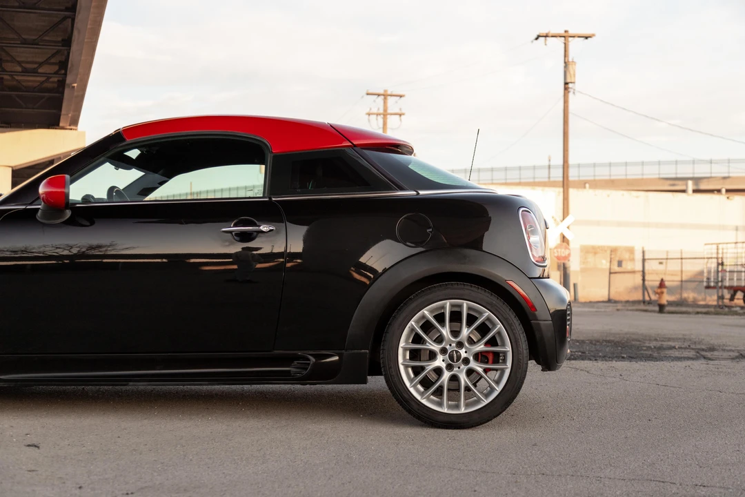 2012 Mini Coupe & Roadster - Image 22 of 31