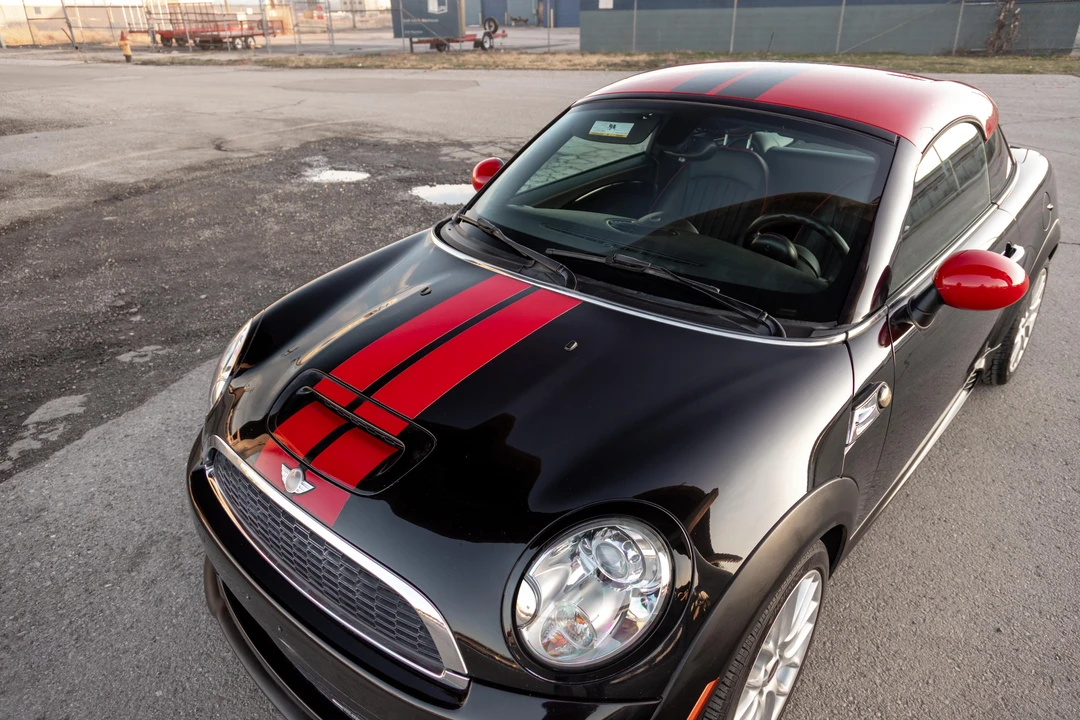 2012 Mini Coupe & Roadster - Image 15 of 31