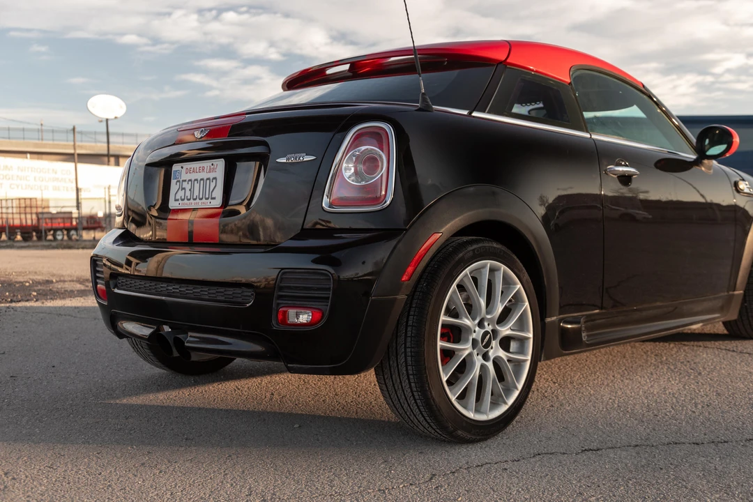 2012 Mini Coupe & Roadster - Image 27 of 31