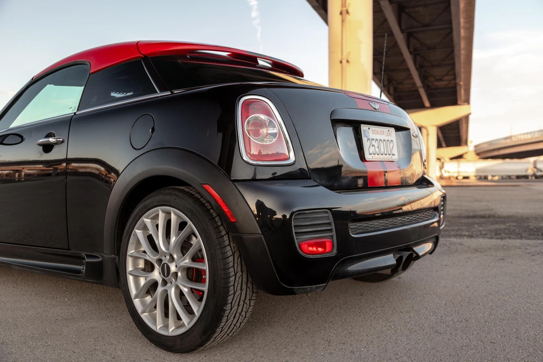 2012 Mini Coupe & Roadster - Image 24 of 31