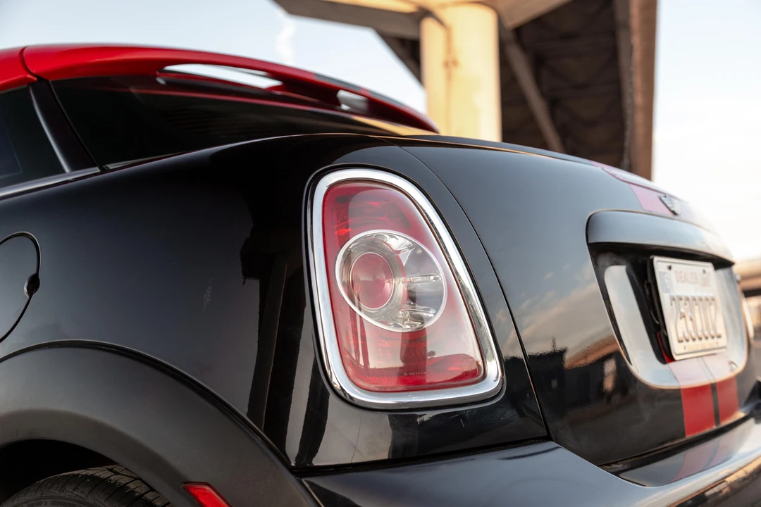 2012 Mini Coupe & Roadster - Image 25 of 31