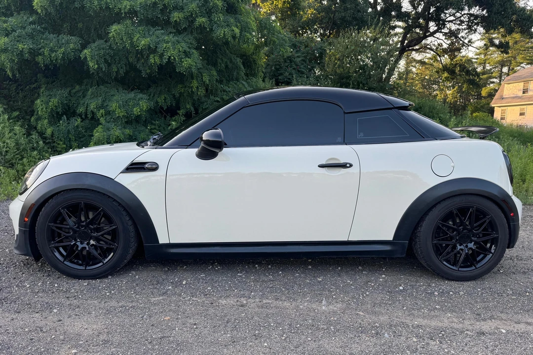 2012 Mini Coupe & Roadster - Image 3 of 31