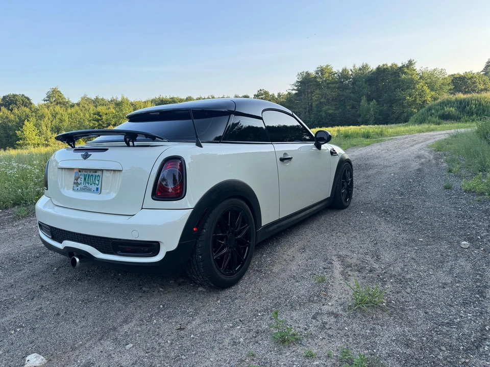 2012 Mini Coupe & Roadster - Image 11 of 31