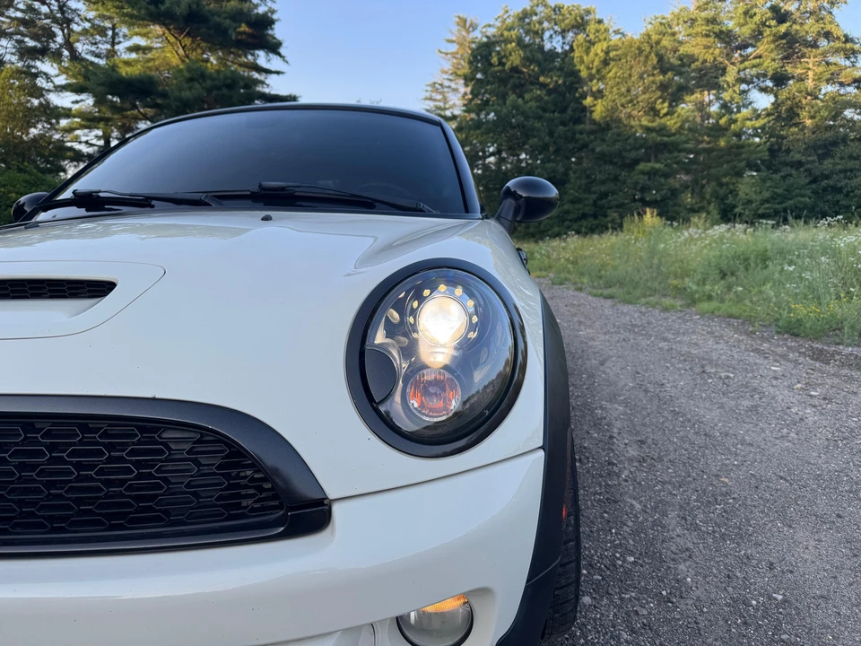 2012 Mini Coupe & Roadster - Image 17 of 31