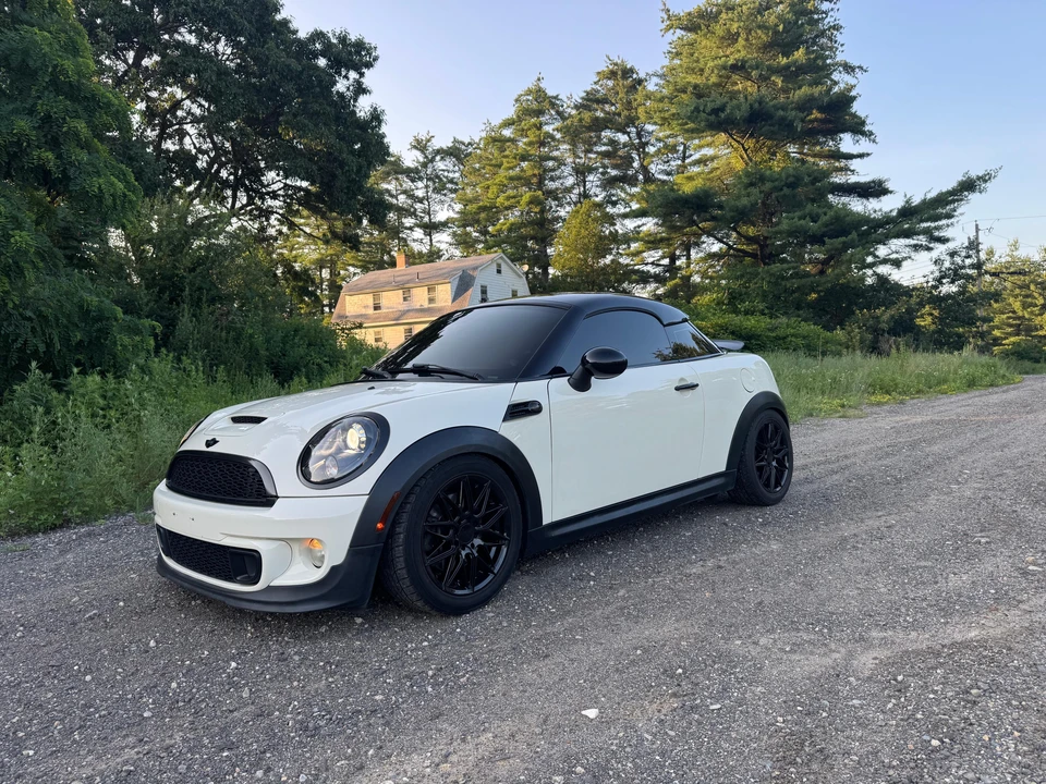 2012 Mini Coupe & Roadster - Image 7 of 31