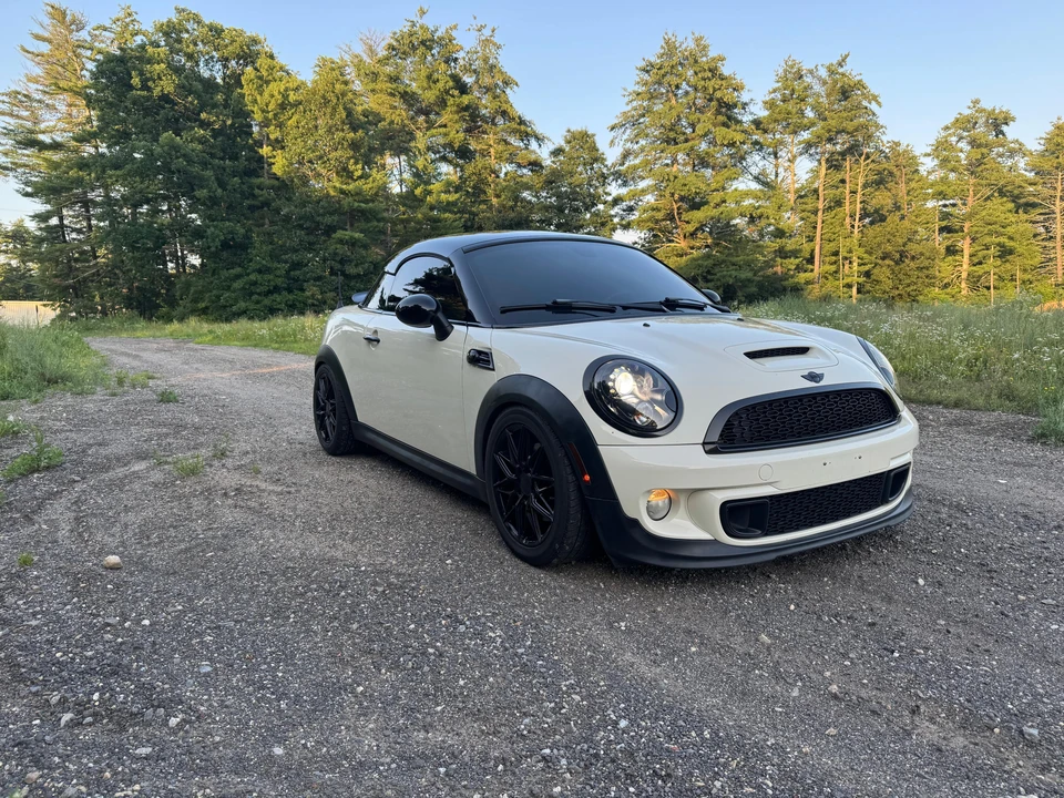2012 Mini Coupe & Roadster - Image 13 of 31