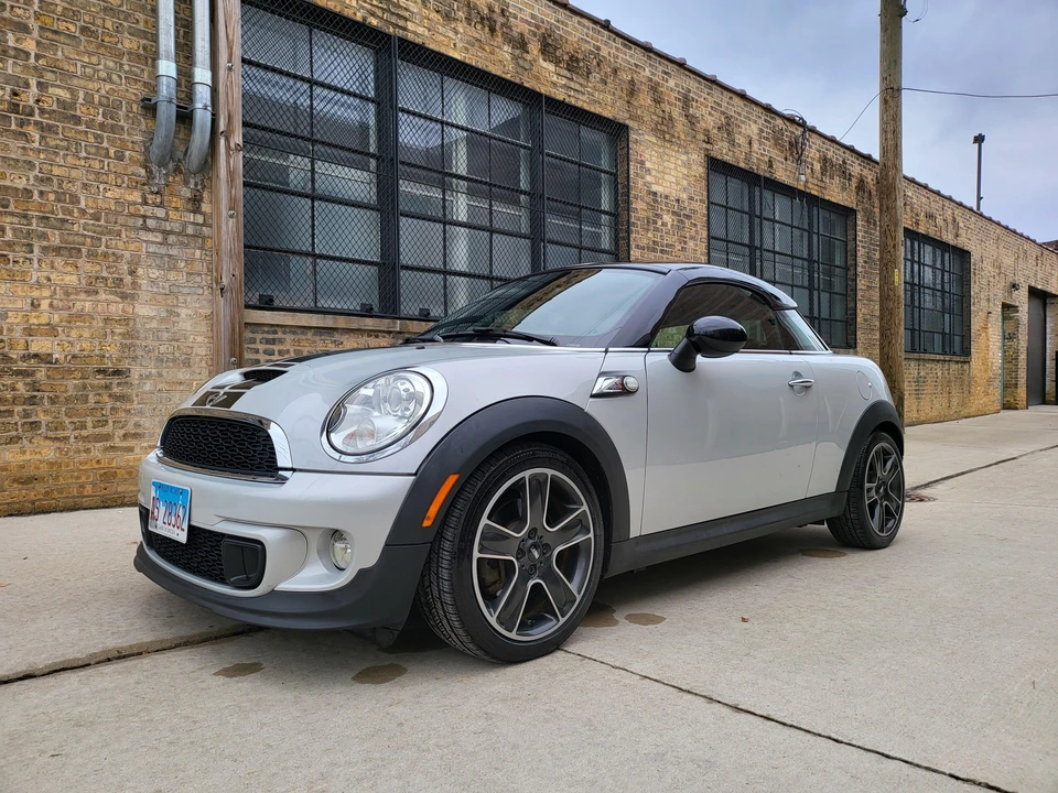 2012 Mini Coupe & Roadster - Image 15 of 31