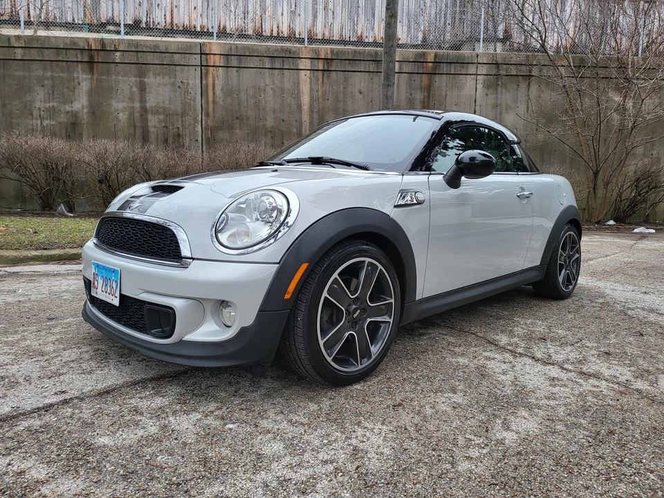 2012 Mini Coupe & Roadster - Image 14 of 31