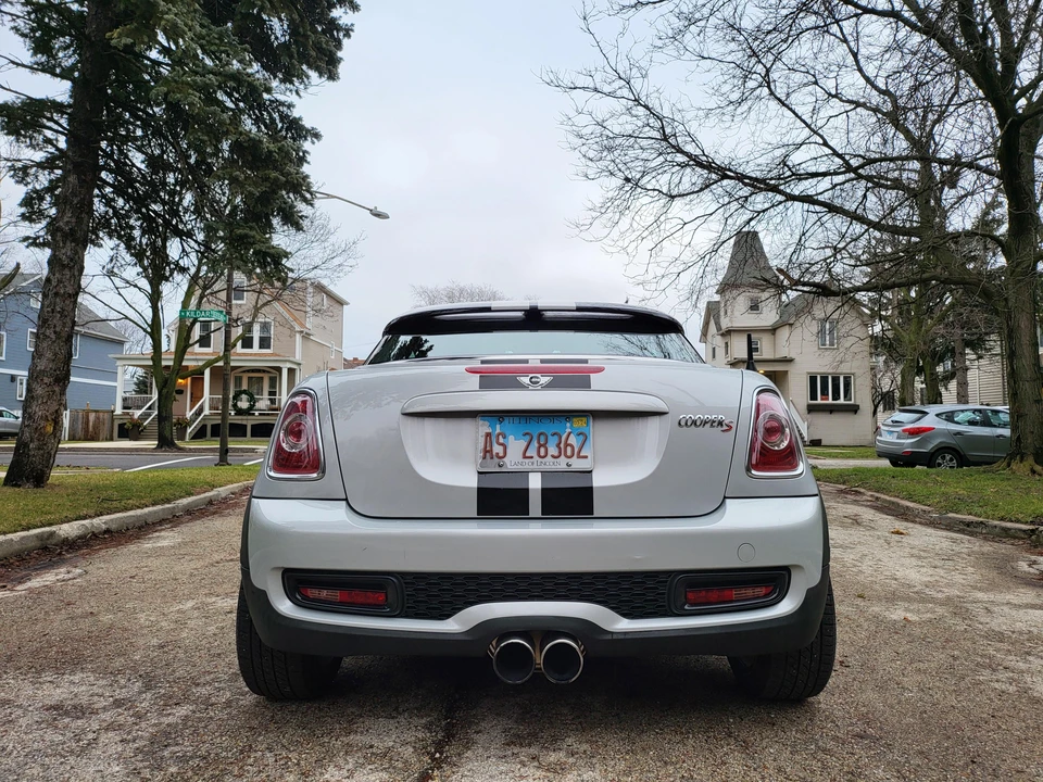 2012 Mini Coupe & Roadster - Image 27 of 31