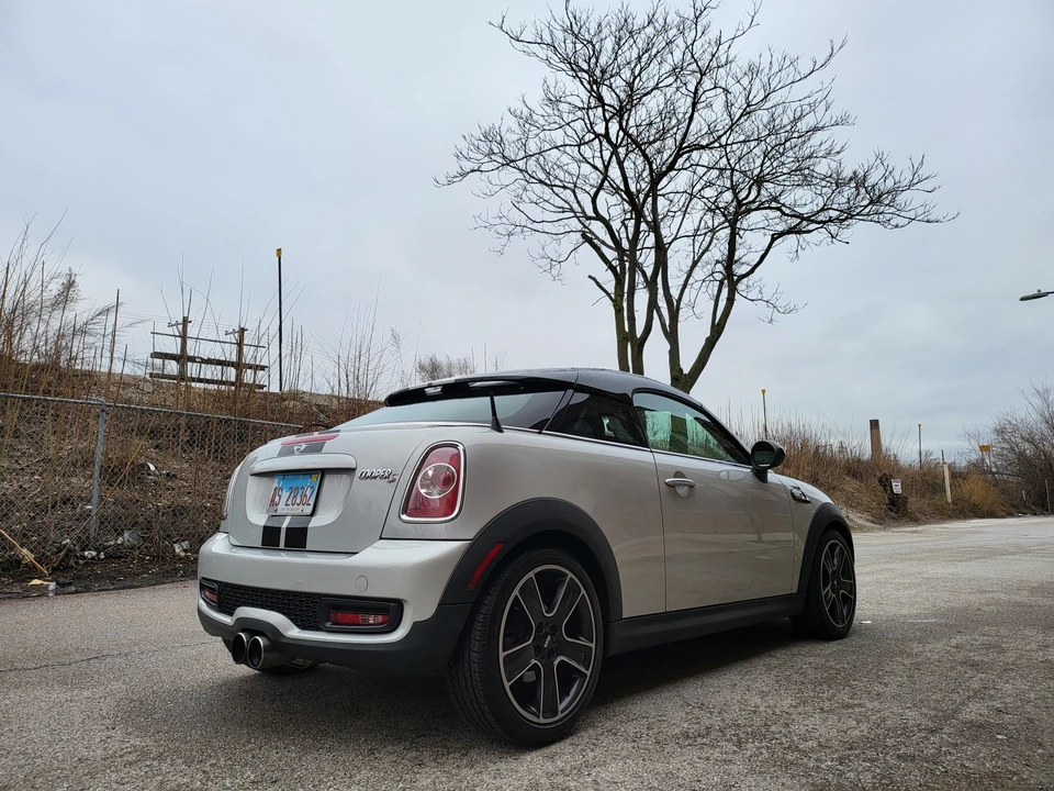 2012 Mini Coupe & Roadster - Image 30 of 31