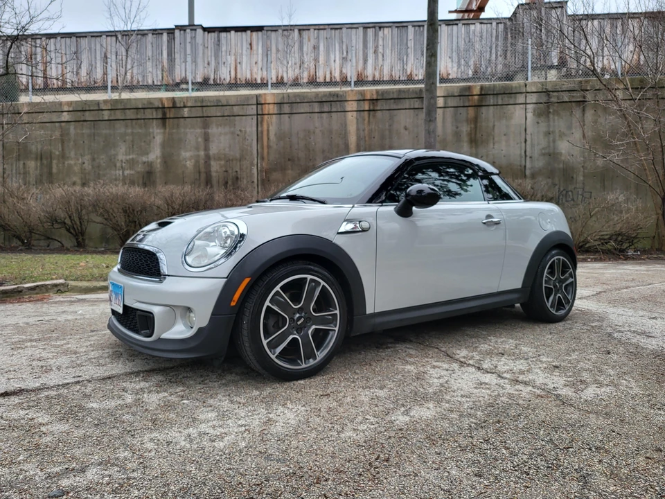 2012 Mini Coupe & Roadster - Image 16 of 31