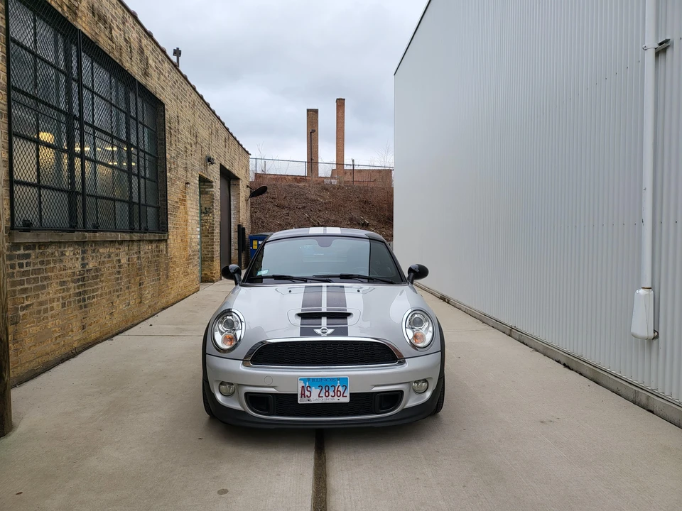 2012 Mini Coupe & Roadster - Image 6 of 31