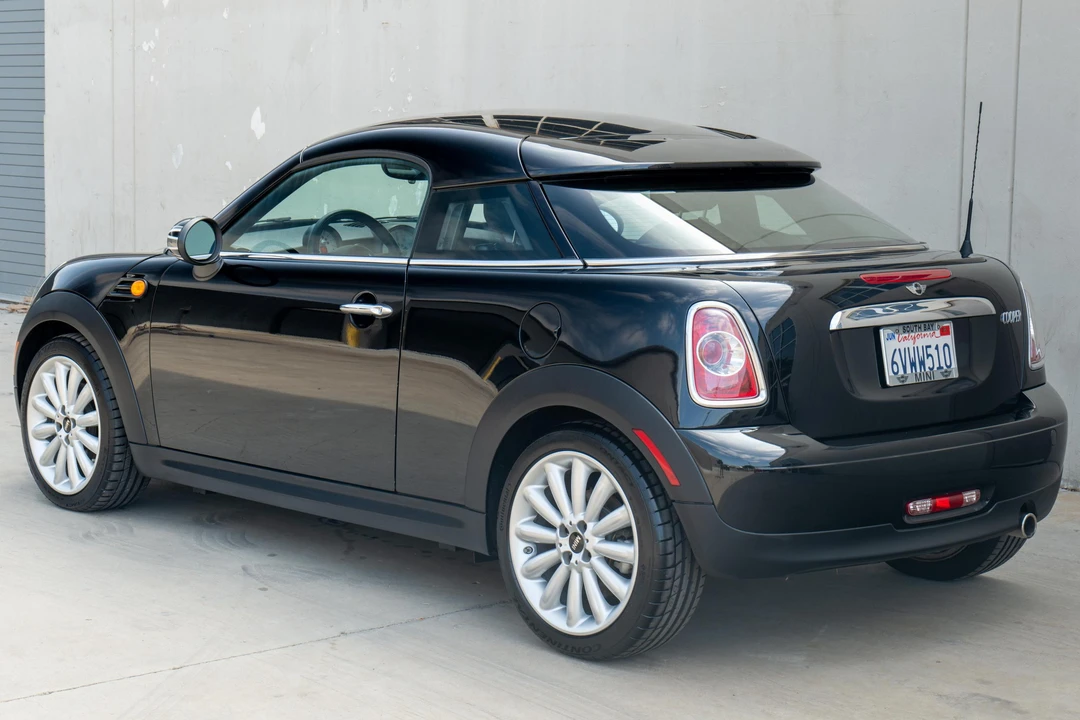 2012 Mini Coupe & Roadster - Image 4 of 31