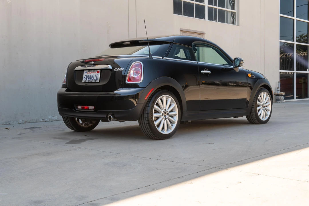 2012 Mini Coupe & Roadster - Image 12 of 31