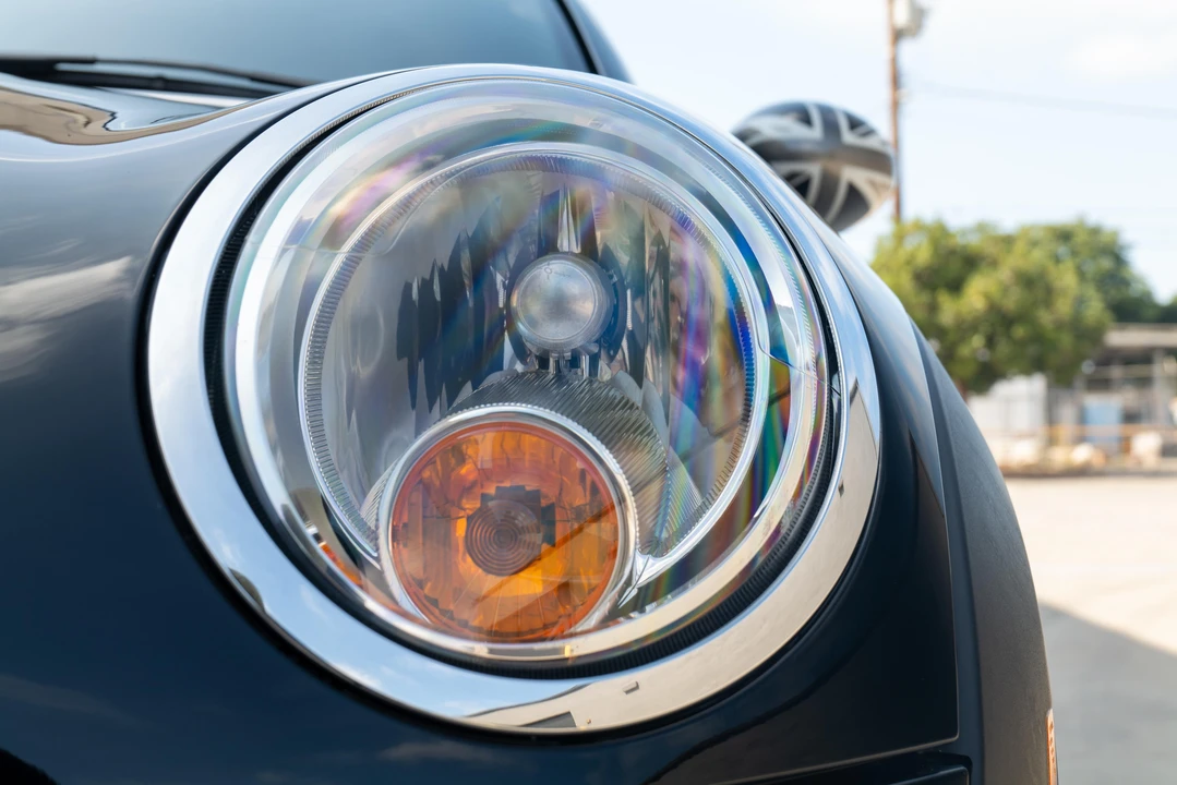 2012 Mini Coupe & Roadster - Image 23 of 31